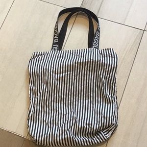 Nylon tote bag